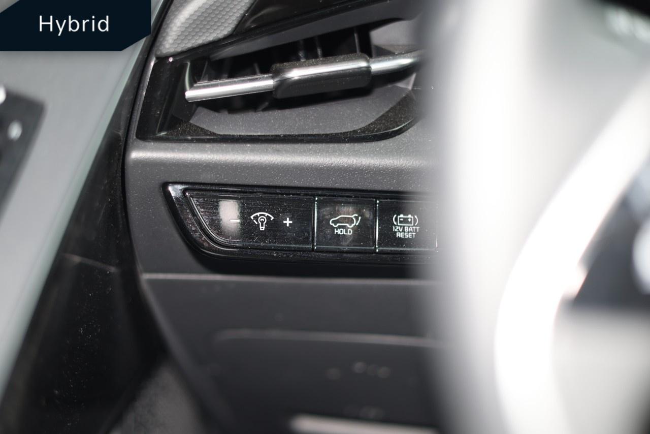 2025 Kia NIRO SX FWD Photo