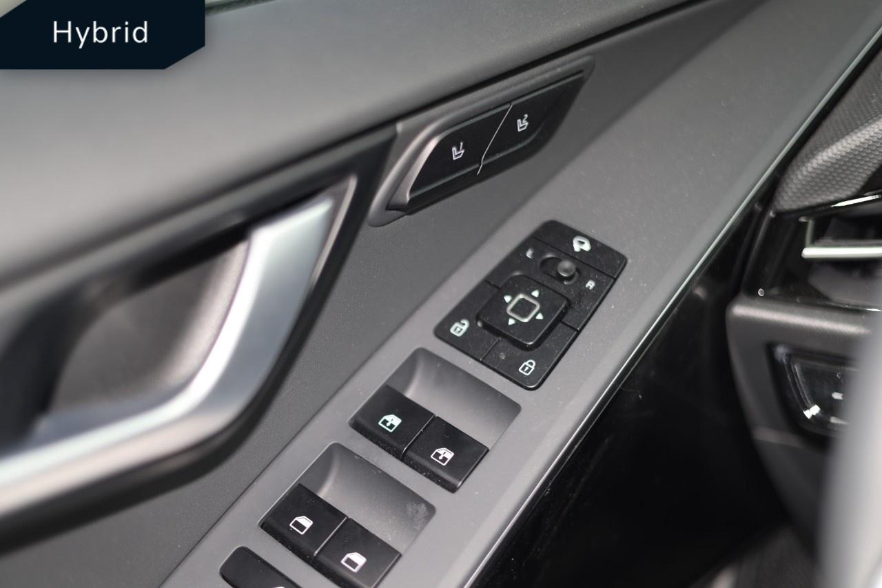 2025 Kia NIRO SX FWD Photo