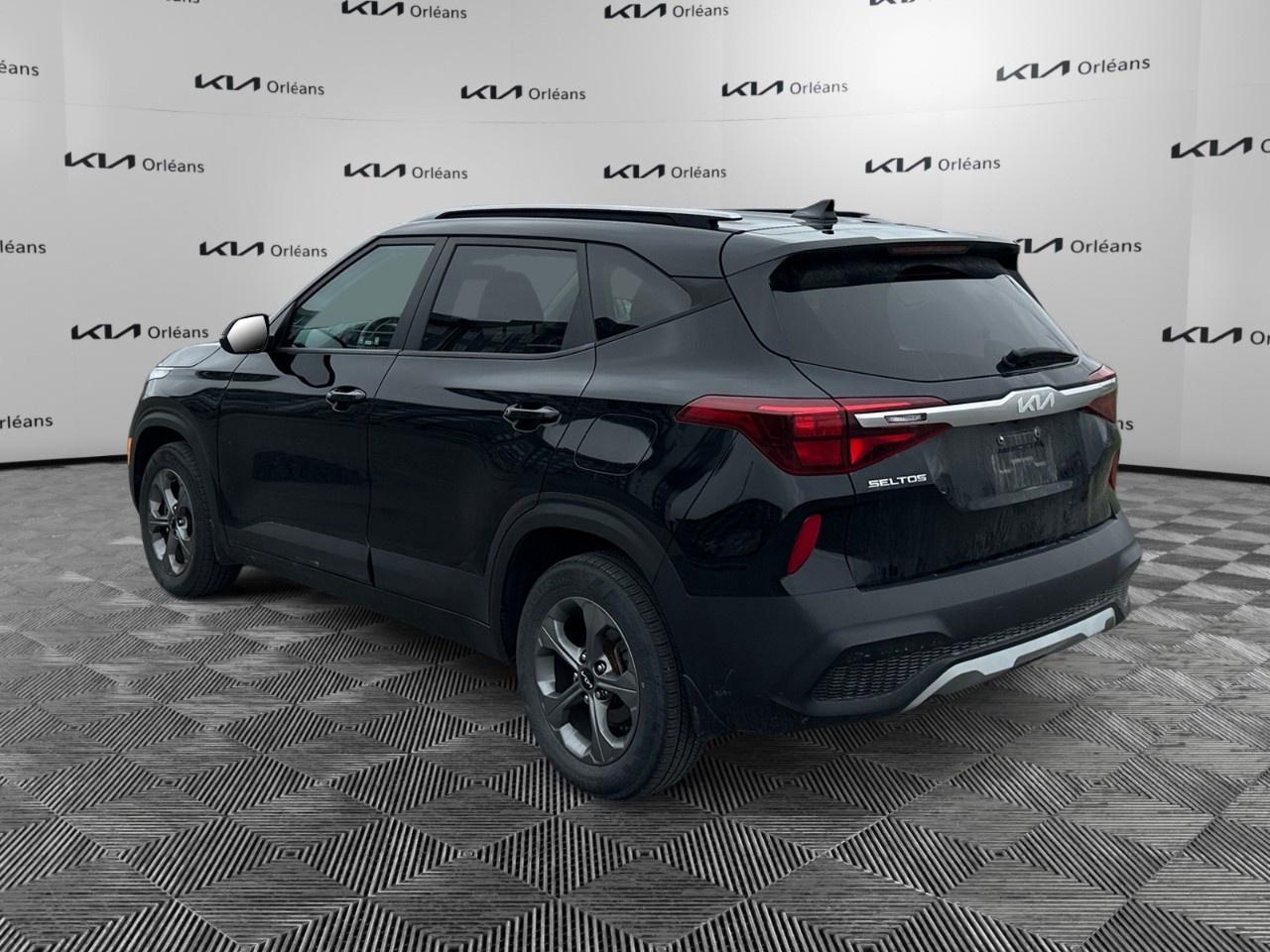 2022 Kia Seltos LX FWD Photo