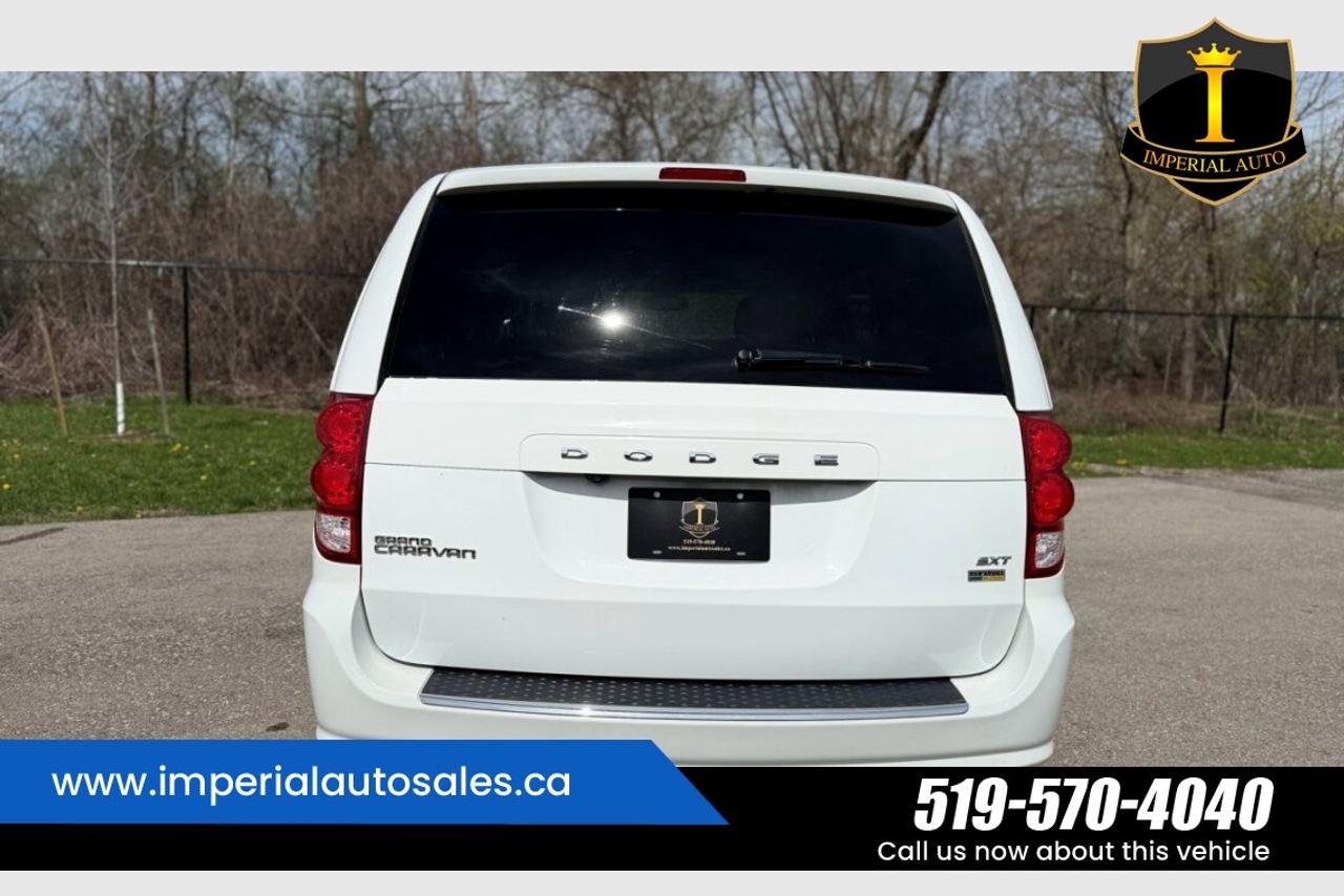 2019 Dodge Grand Caravan SXT Photo