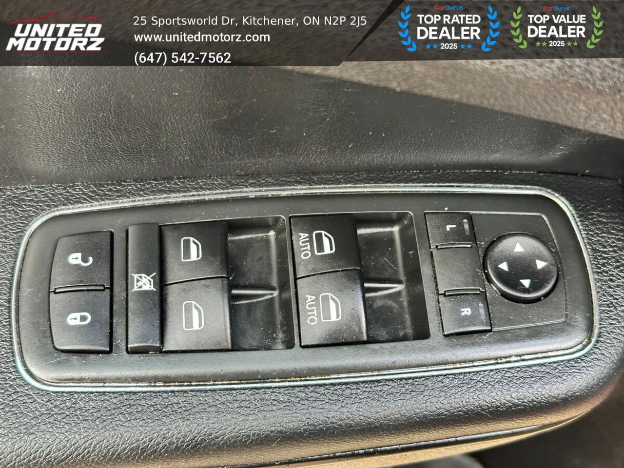 2013 Chrysler 300 S~Low Kms~ Photo