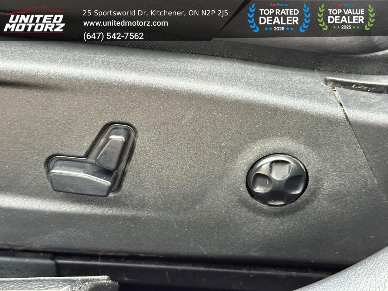 2013 Chrysler 300 S~Low Kms~ Photo