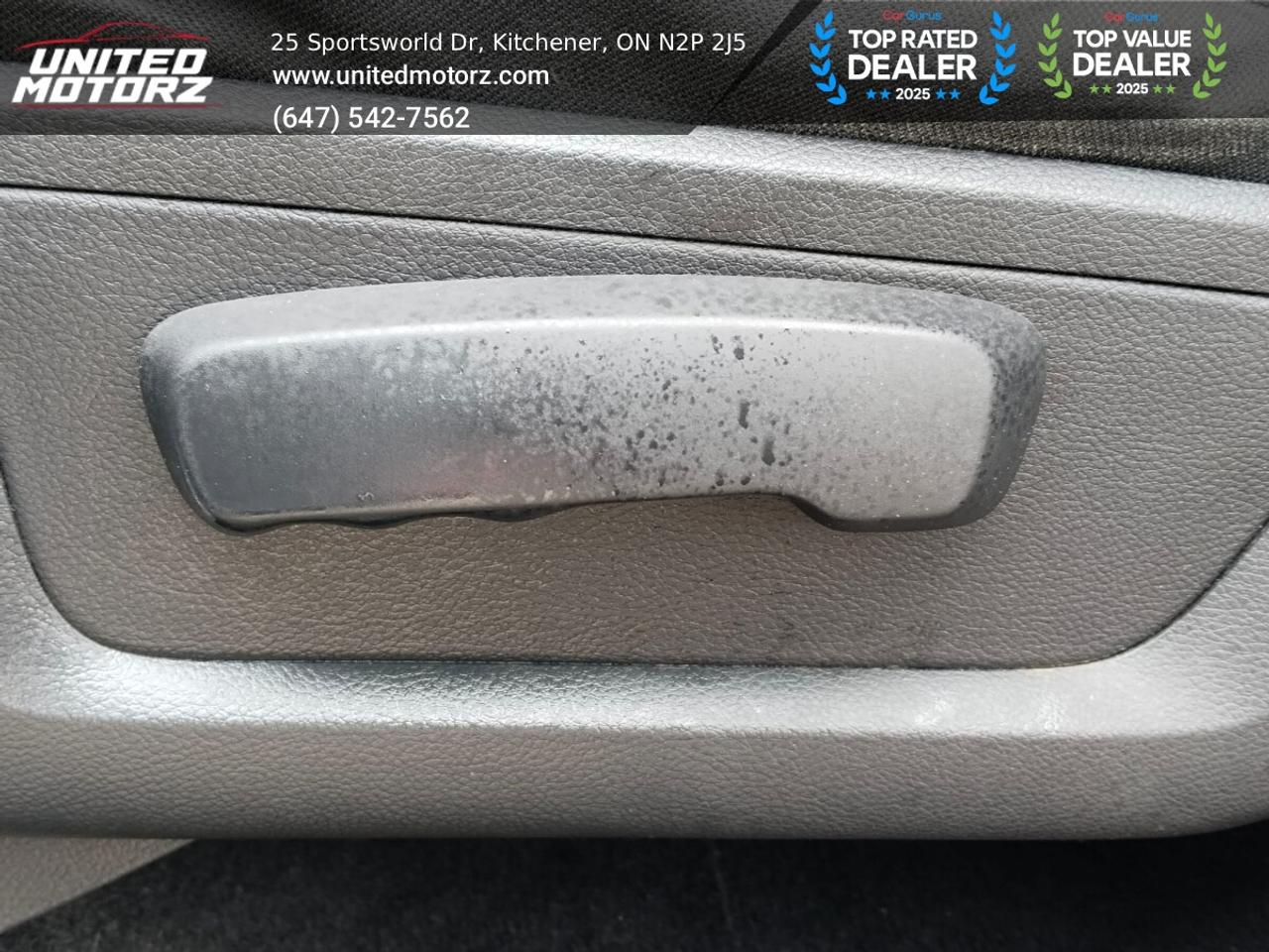 2012 RAM 1500 ST Hemi V8 5.7L Crew Cab~ Photo