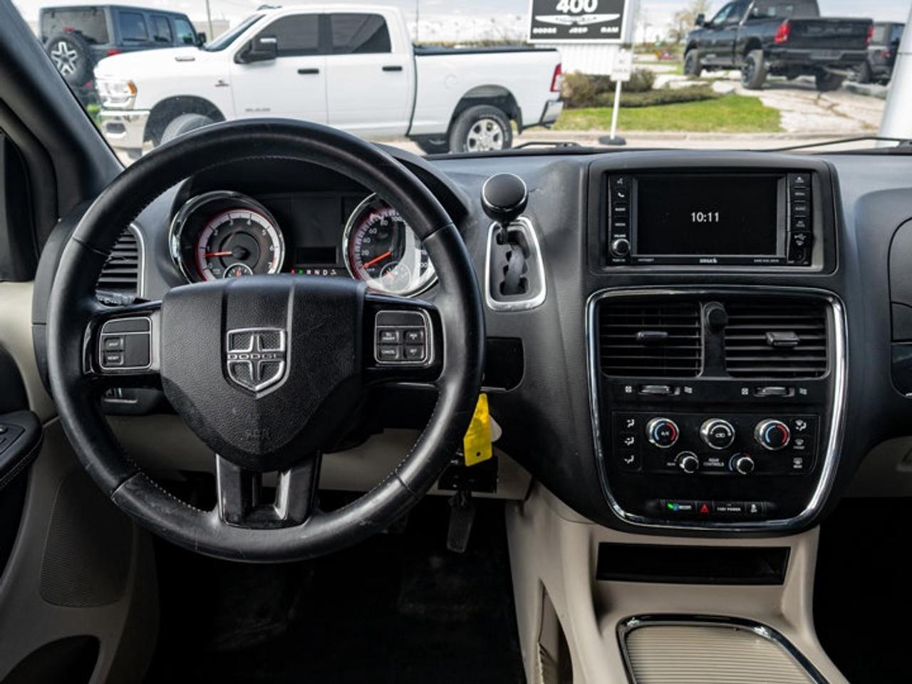 2017 Dodge Grand Caravan SXT Premium Plus Photo