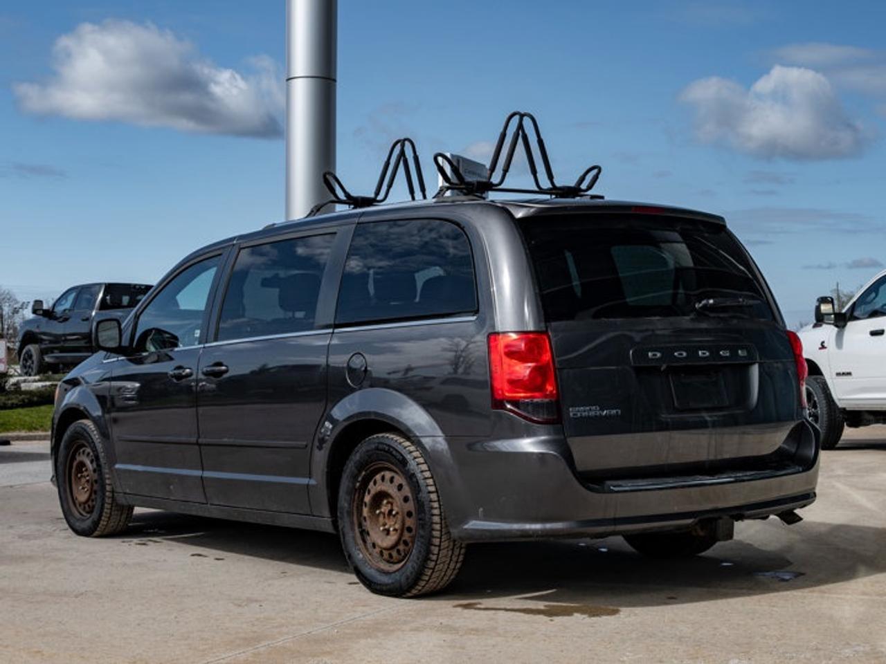 2017 Dodge Grand Caravan SXT Premium Plus Photo