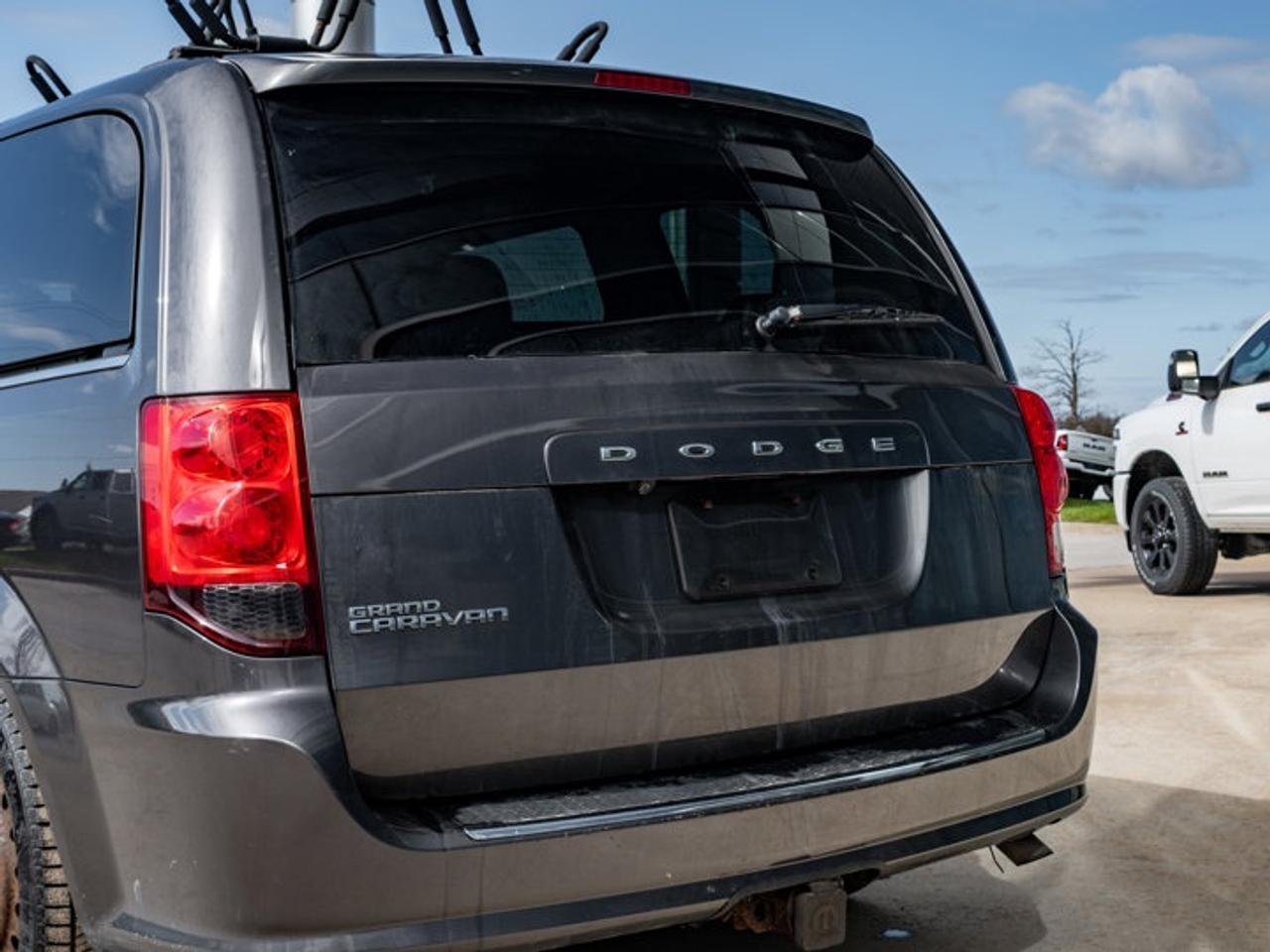 2017 Dodge Grand Caravan SXT Premium Plus Photo