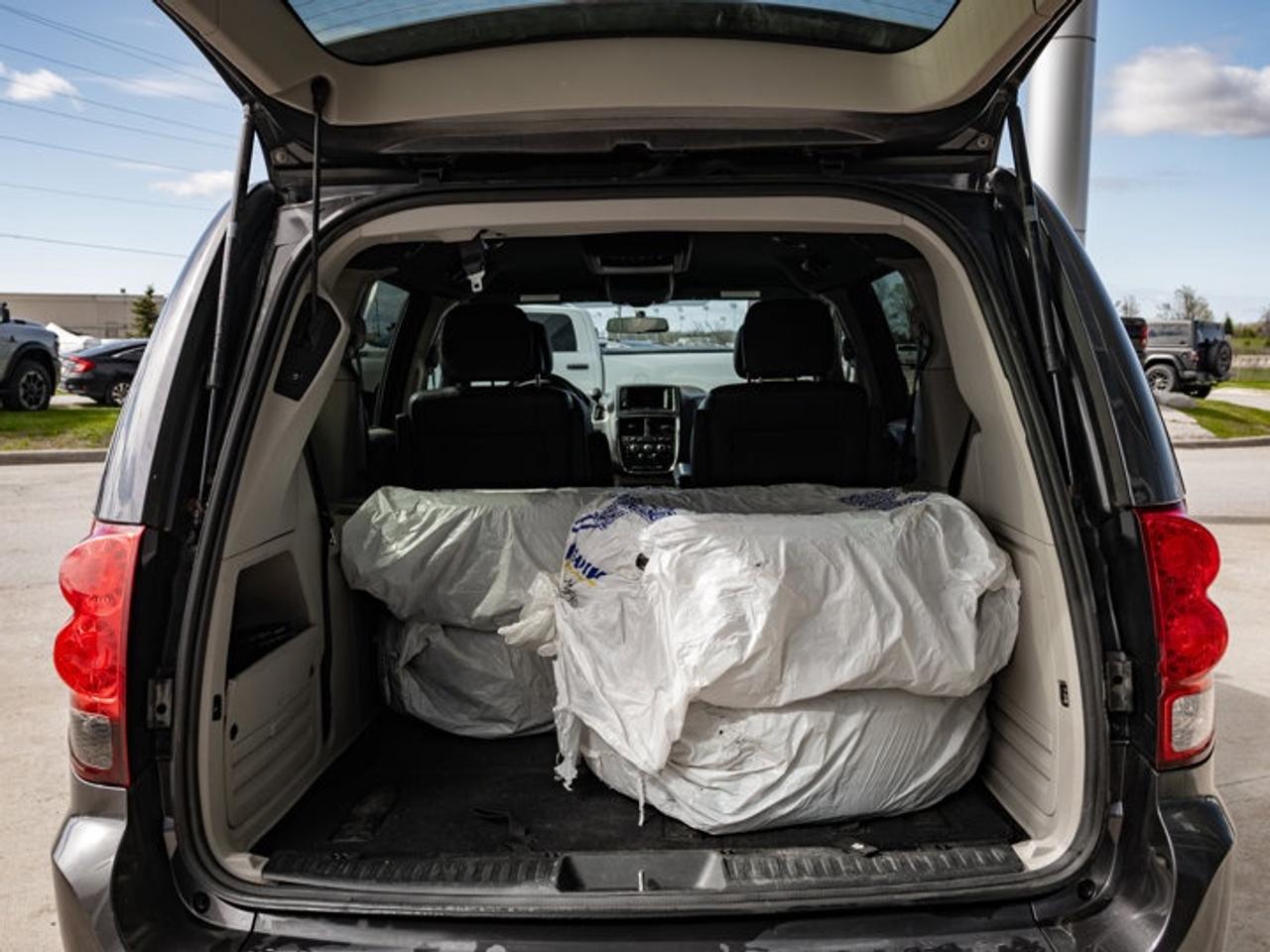 2017 Dodge Grand Caravan SXT Premium Plus Photo