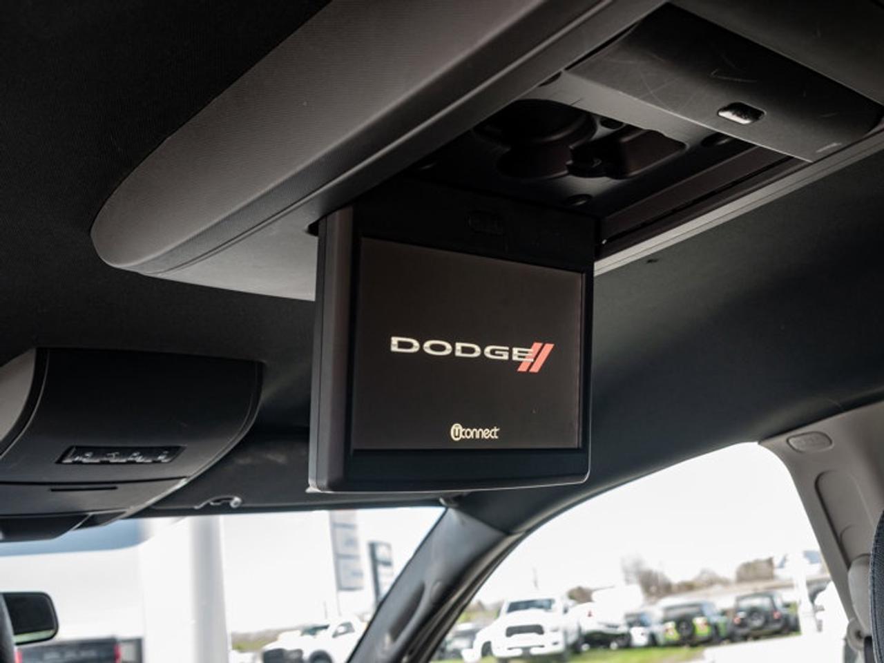 2017 Dodge Grand Caravan SXT Premium Plus Photo