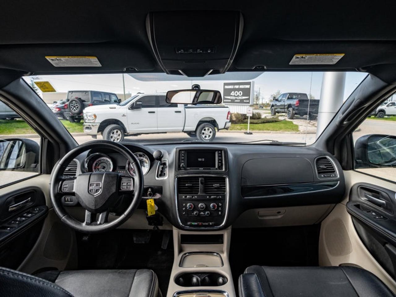 2017 Dodge Grand Caravan SXT Premium Plus Photo