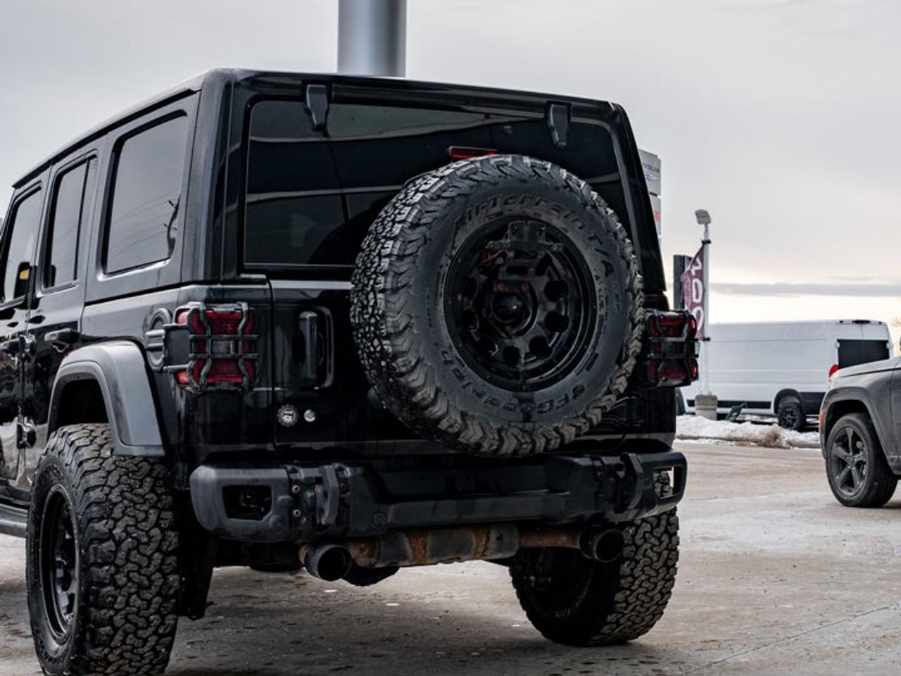 2019 Jeep Wrangler Unlimited Sahara Photo