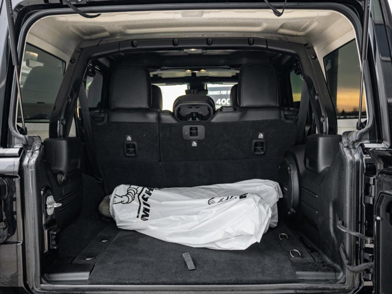 2019 Jeep Wrangler Unlimited Sahara Photo
