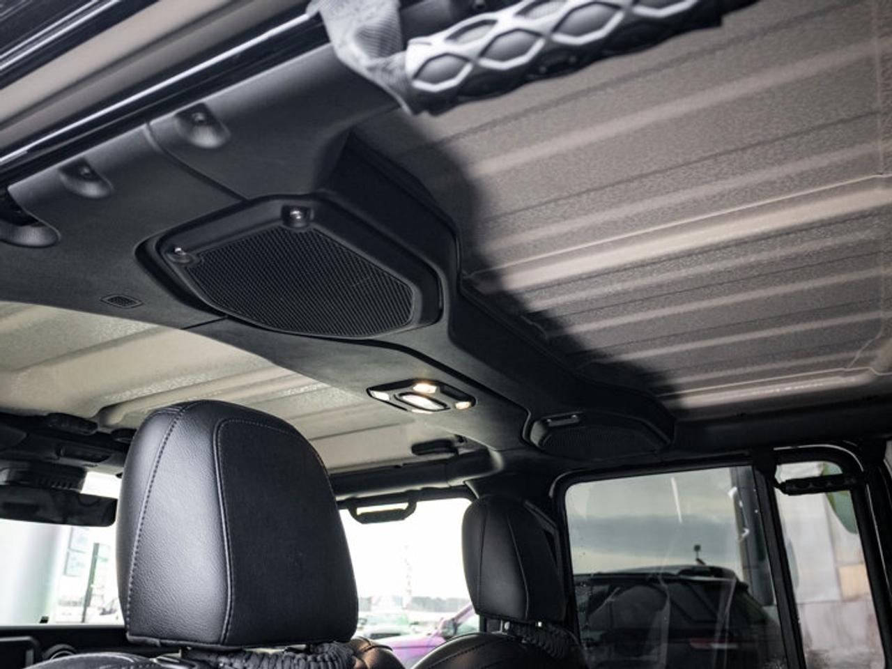 2019 Jeep Wrangler Unlimited Sahara Photo
