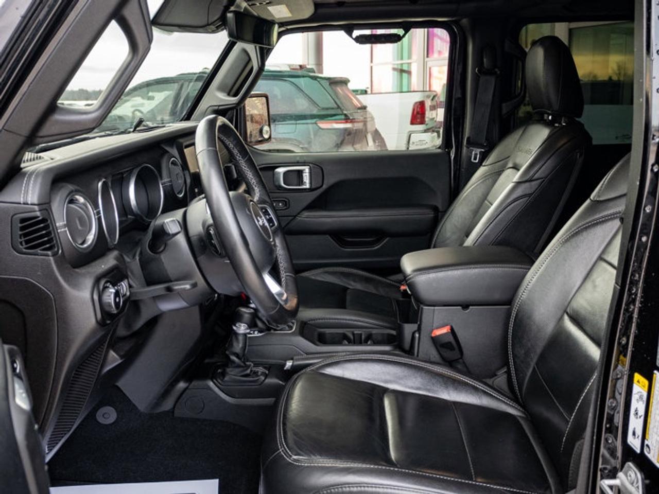 2019 Jeep Wrangler Unlimited Sahara Photo