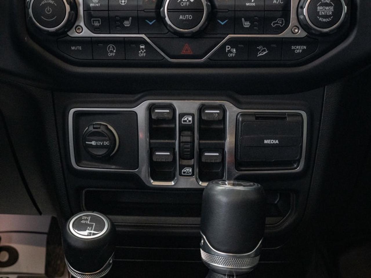 2019 Jeep Wrangler Unlimited Sahara Photo