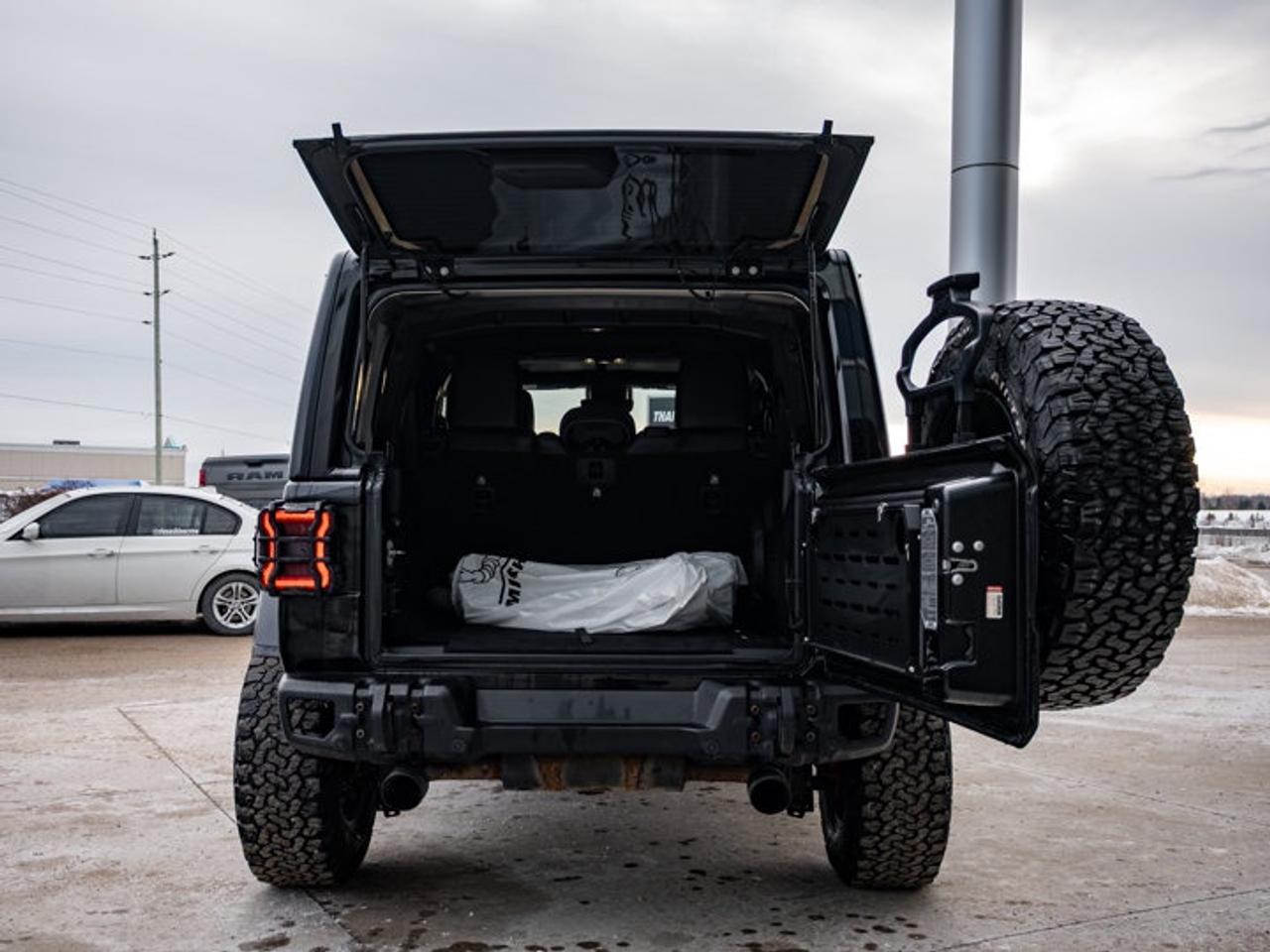 2019 Jeep Wrangler Unlimited Sahara Photo