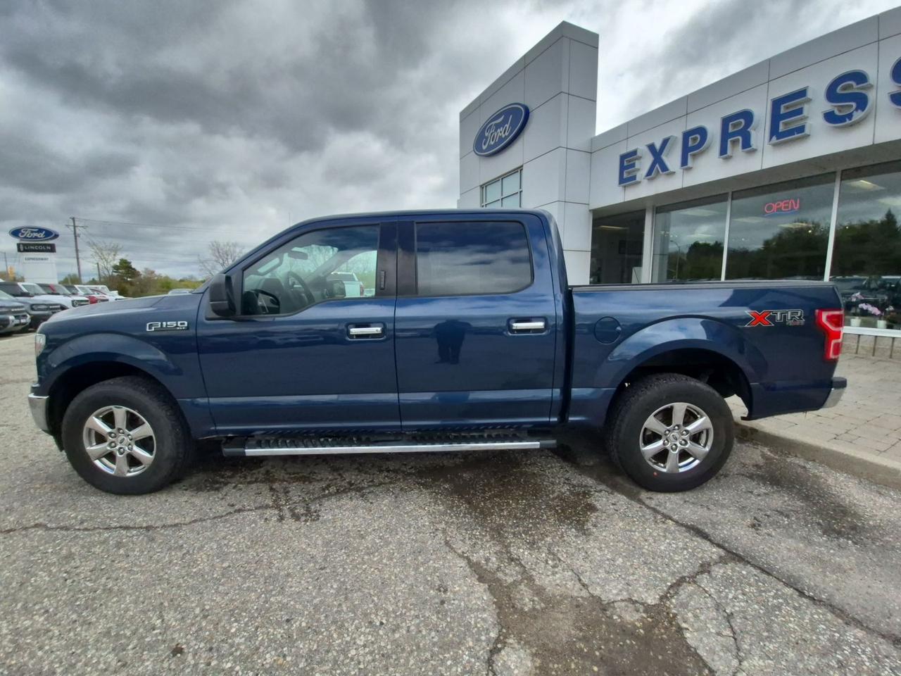 2019 Ford F-150 LOCAL TRADE, XTR PACKAGE, 18" RIMS, SIDE STEPS! Photo