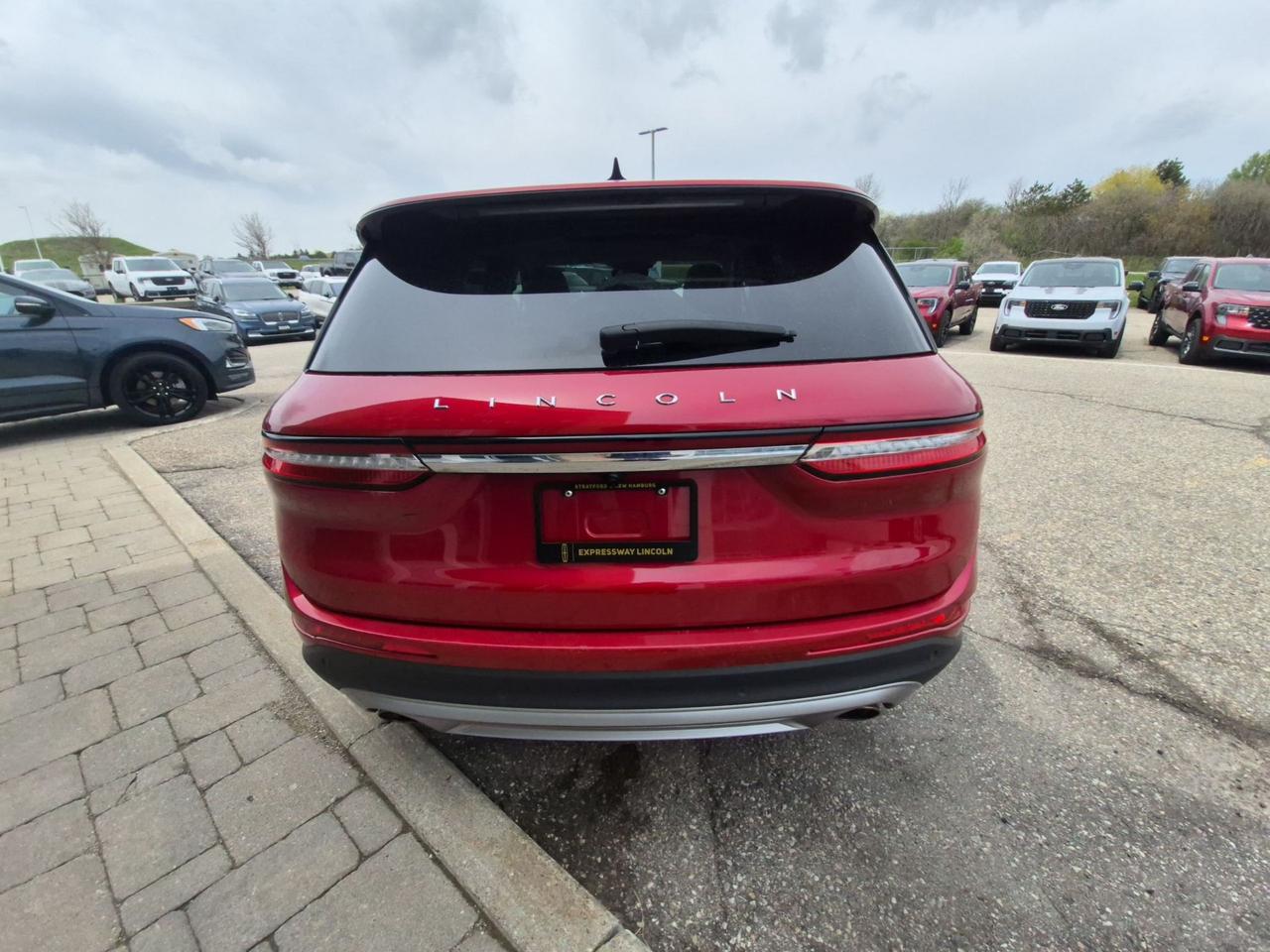 2022 Lincoln Corsair RESERVE, 2L ECOBOOST! AWD, MOONROOF! TECH! Photo2