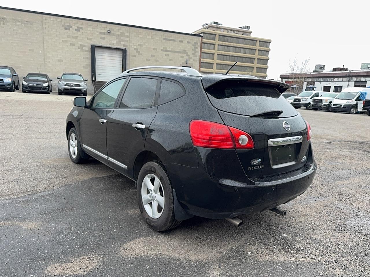 2013 Nissan Rogue S Photo