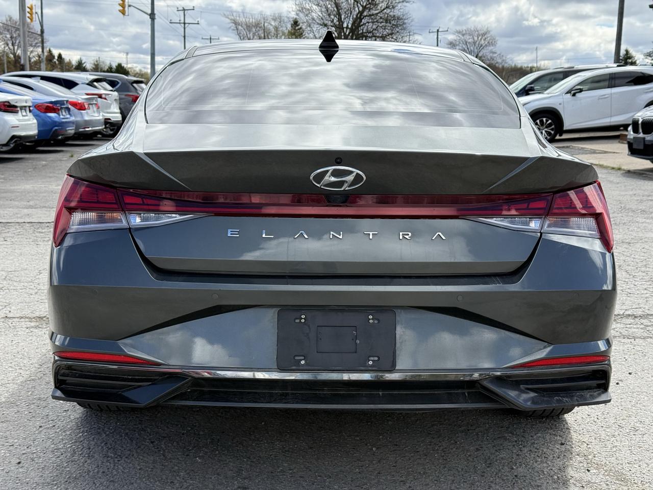 2021 Hyundai Elantra Ultimate Tech Photo3