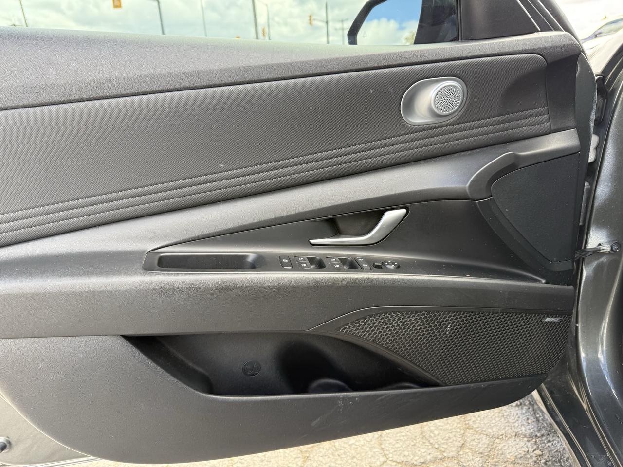 2021 Hyundai Elantra Ultimate Tech Photo