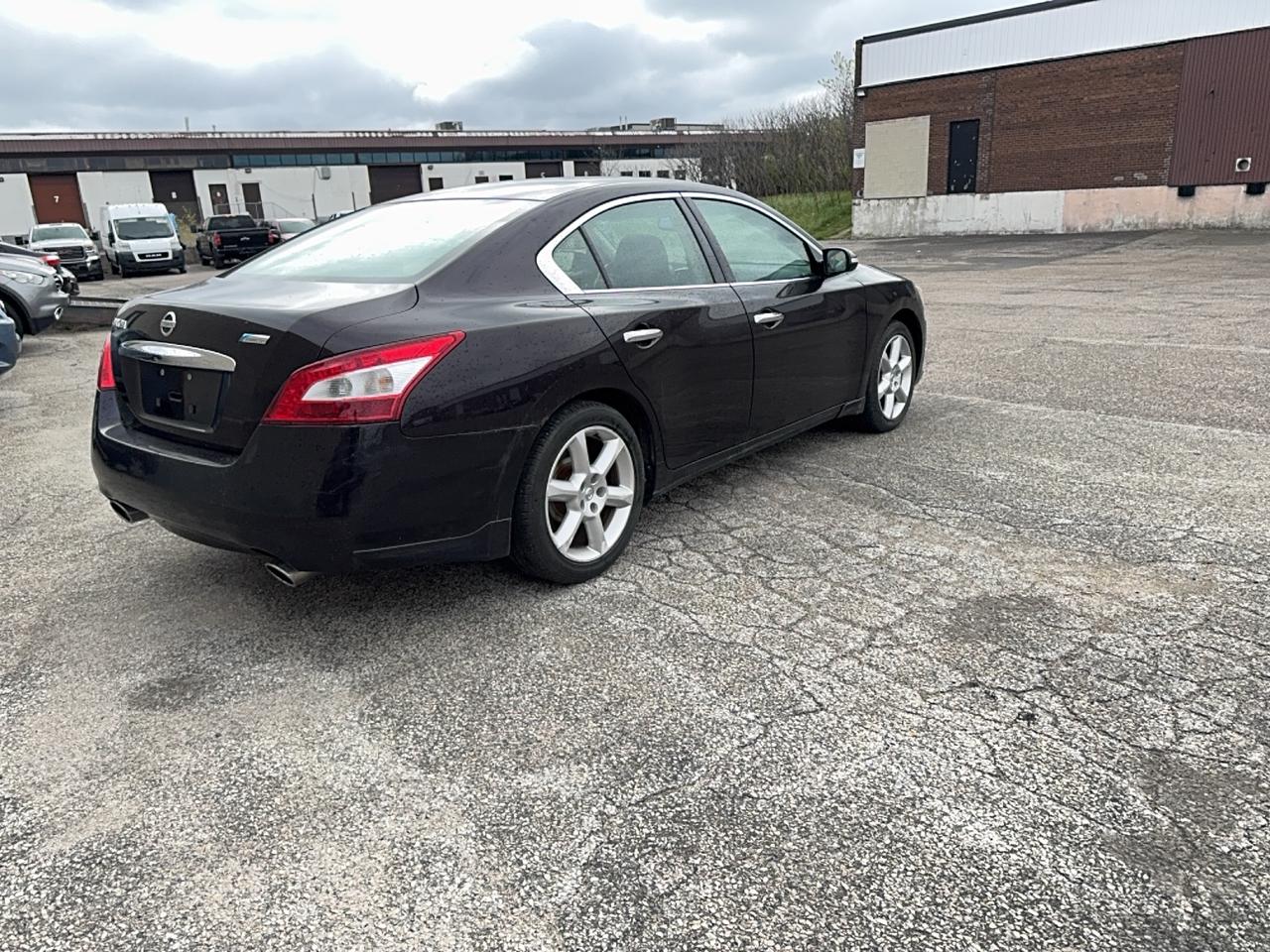2011 Nissan Maxima 3.5 S Photo