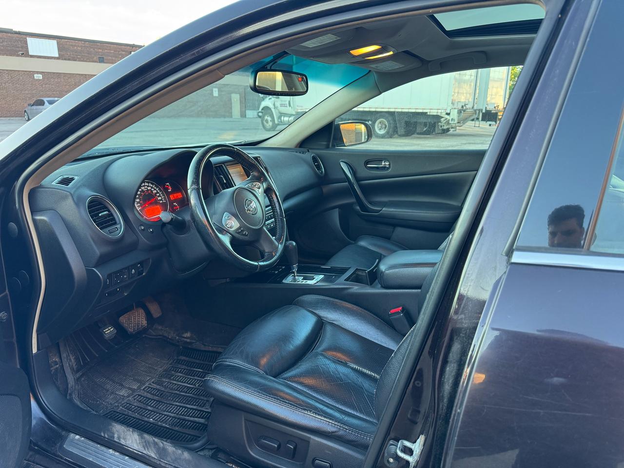 2011 Nissan Maxima 3.5 S Photo