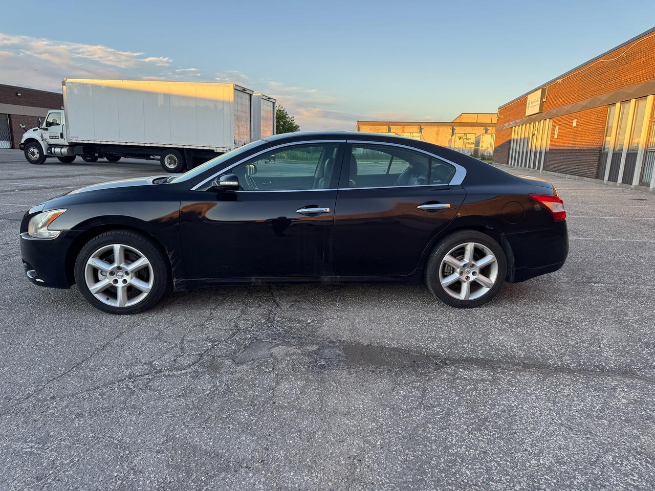 2011 Nissan Maxima 3.5 S Photo