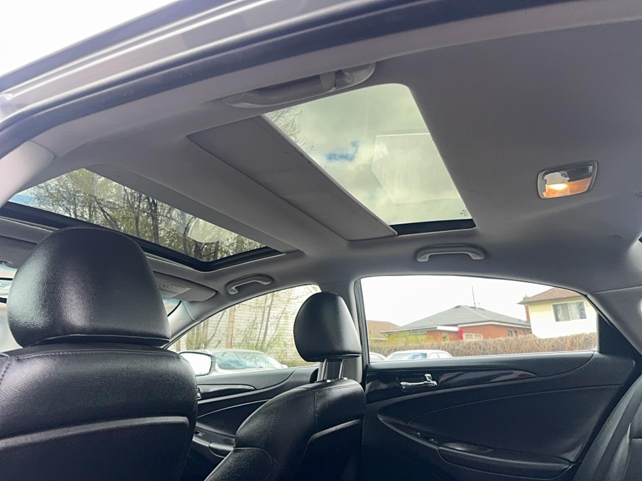 2013 Hyundai Sonata Limited w/Navi Photo