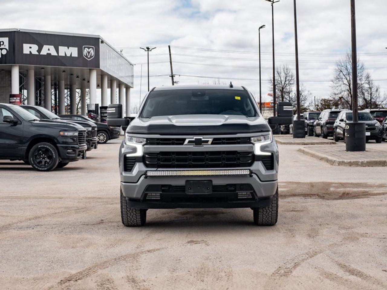 2025 Chevrolet Silverado 1500 RST Photo