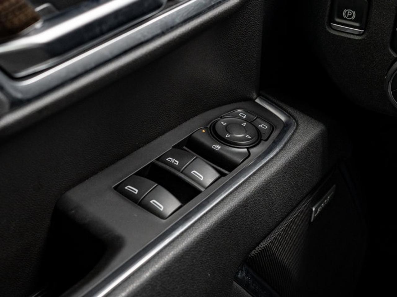 2025 Chevrolet Silverado 1500 RST Photo