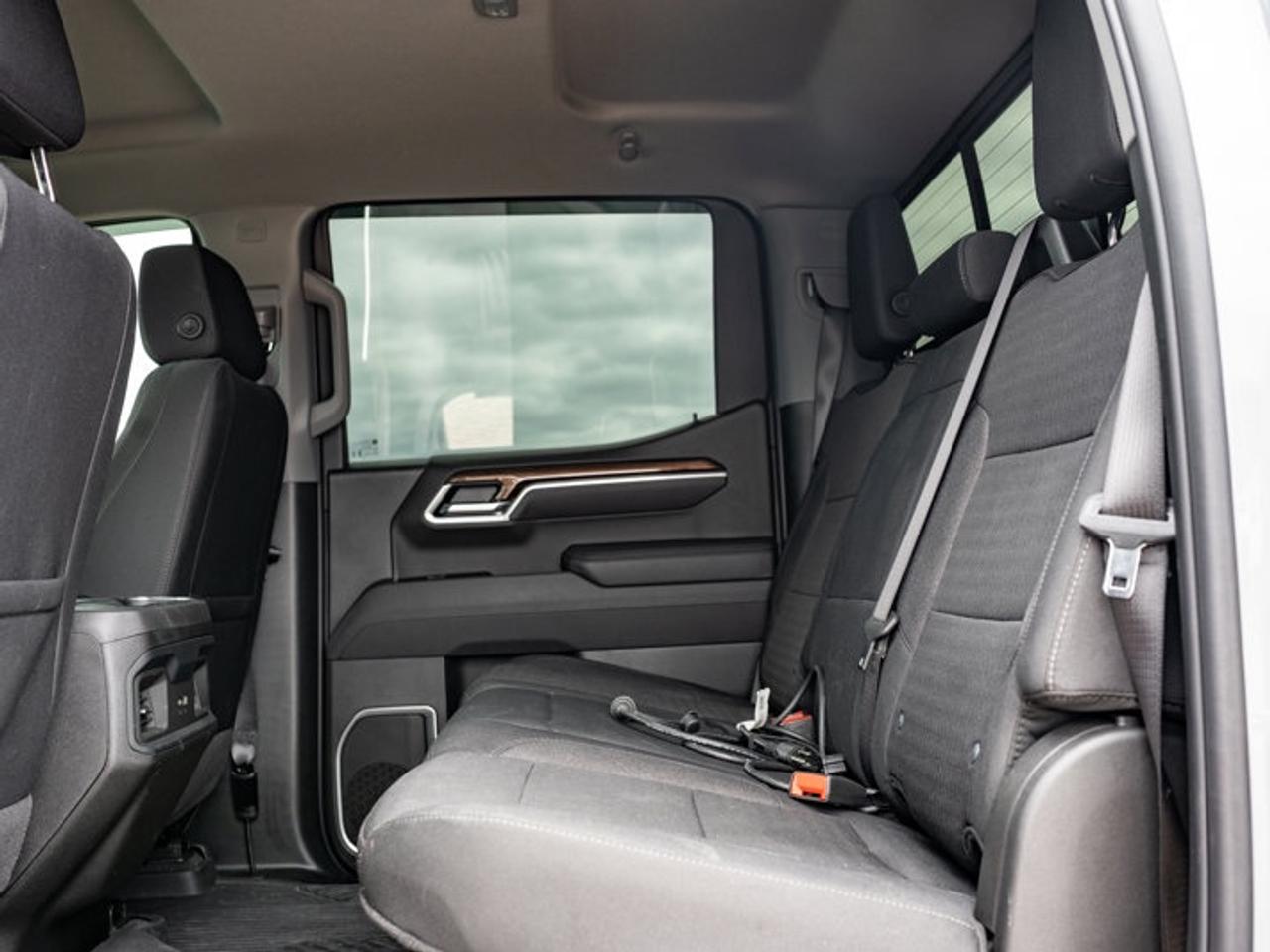 2025 Chevrolet Silverado 1500 RST Photo