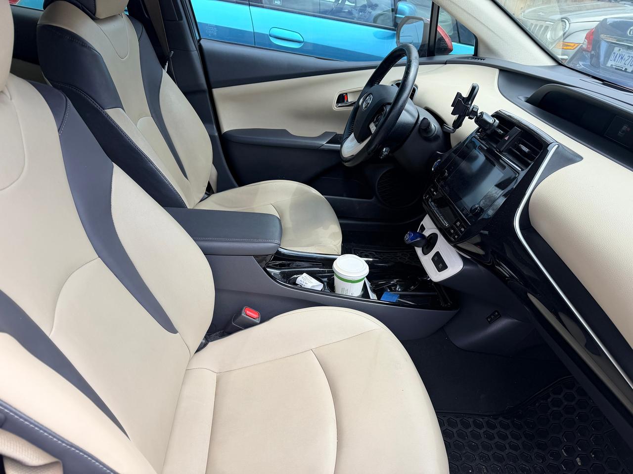 2018 Toyota Prius TECHNOLOGY Photo