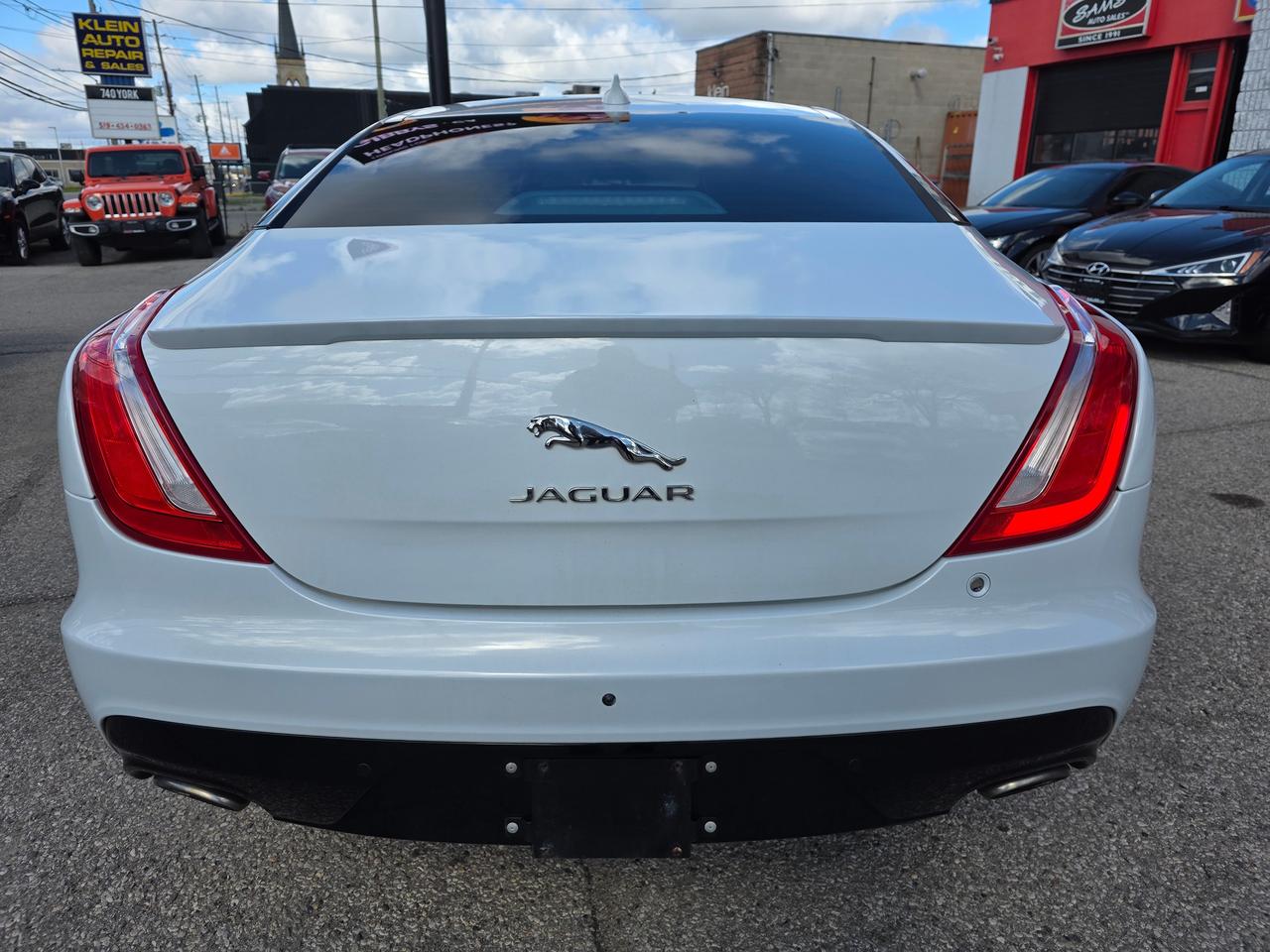 2017 Jaguar XJ Portfolio R Sport AWD Photo