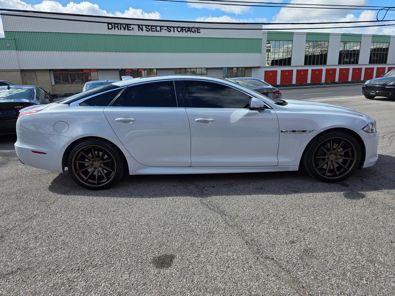 2017 Jaguar XJ Portfolio R Sport AWD Photo