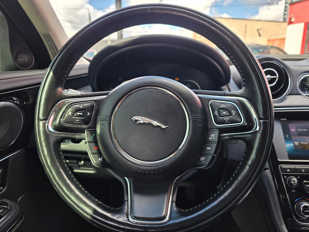 2017 Jaguar XJ Portfolio R Sport AWD Photo