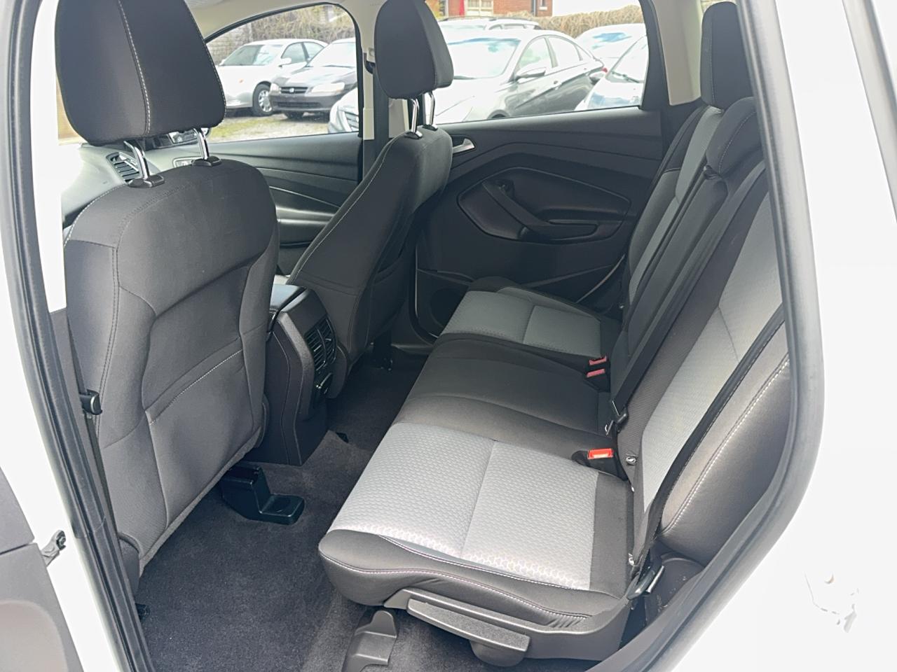 2017 Ford Escape SE Photo