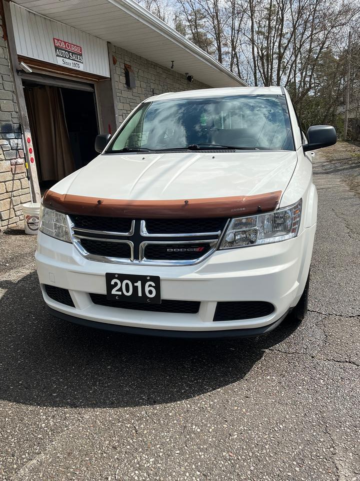 2016 Dodge Journey SE CERTIFIED 2.4 LTR 4 CYL. Photo