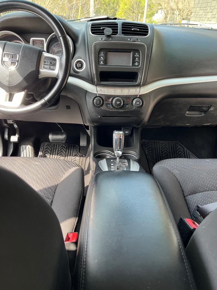 2016 Dodge Journey SE CERTIFIED 2.4 LTR 4 CYL. Photo