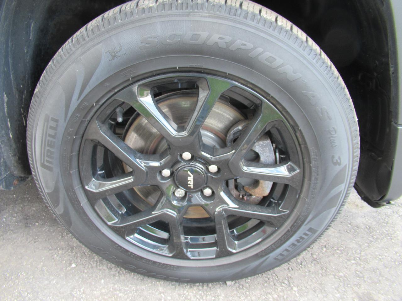 2014 Jeep Cherokee Sport Photo