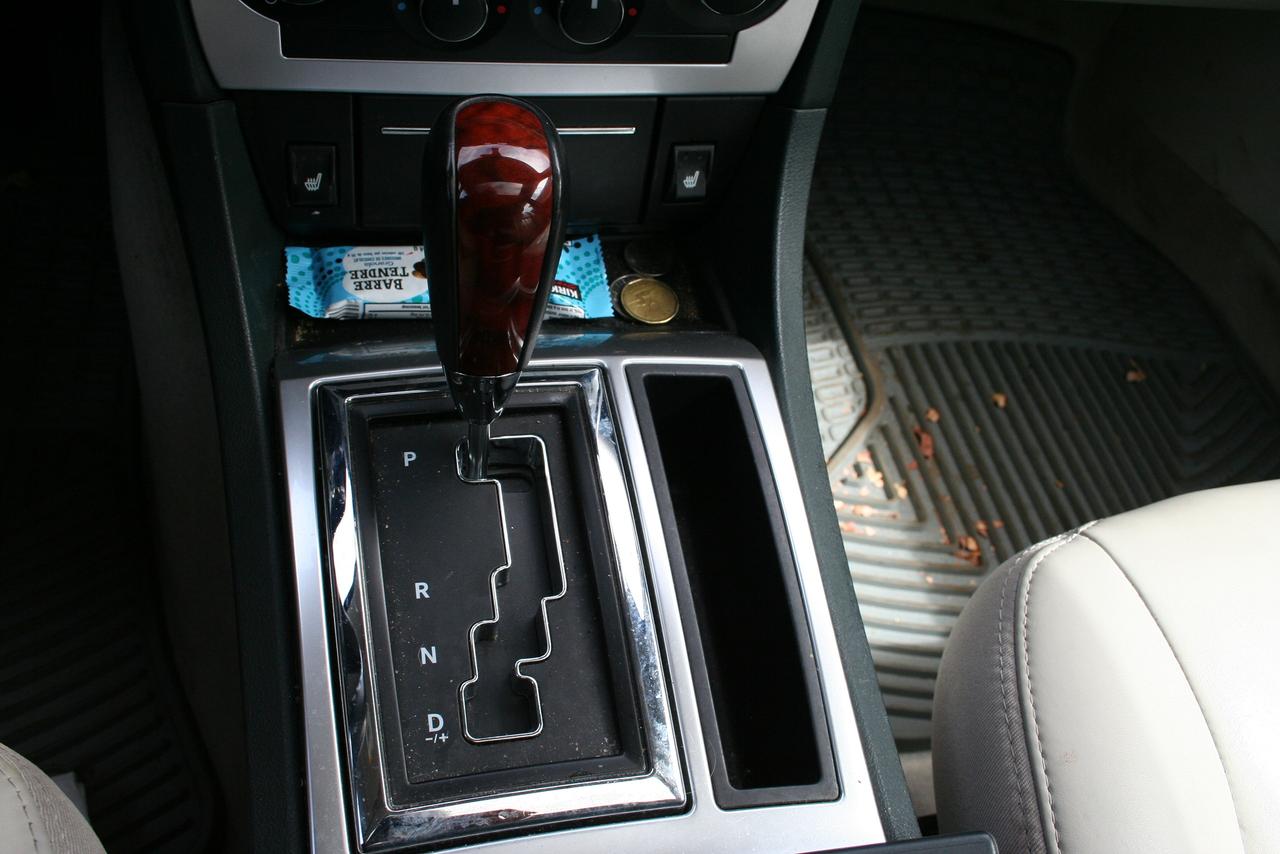 2005 Chrysler 300 300C Photo