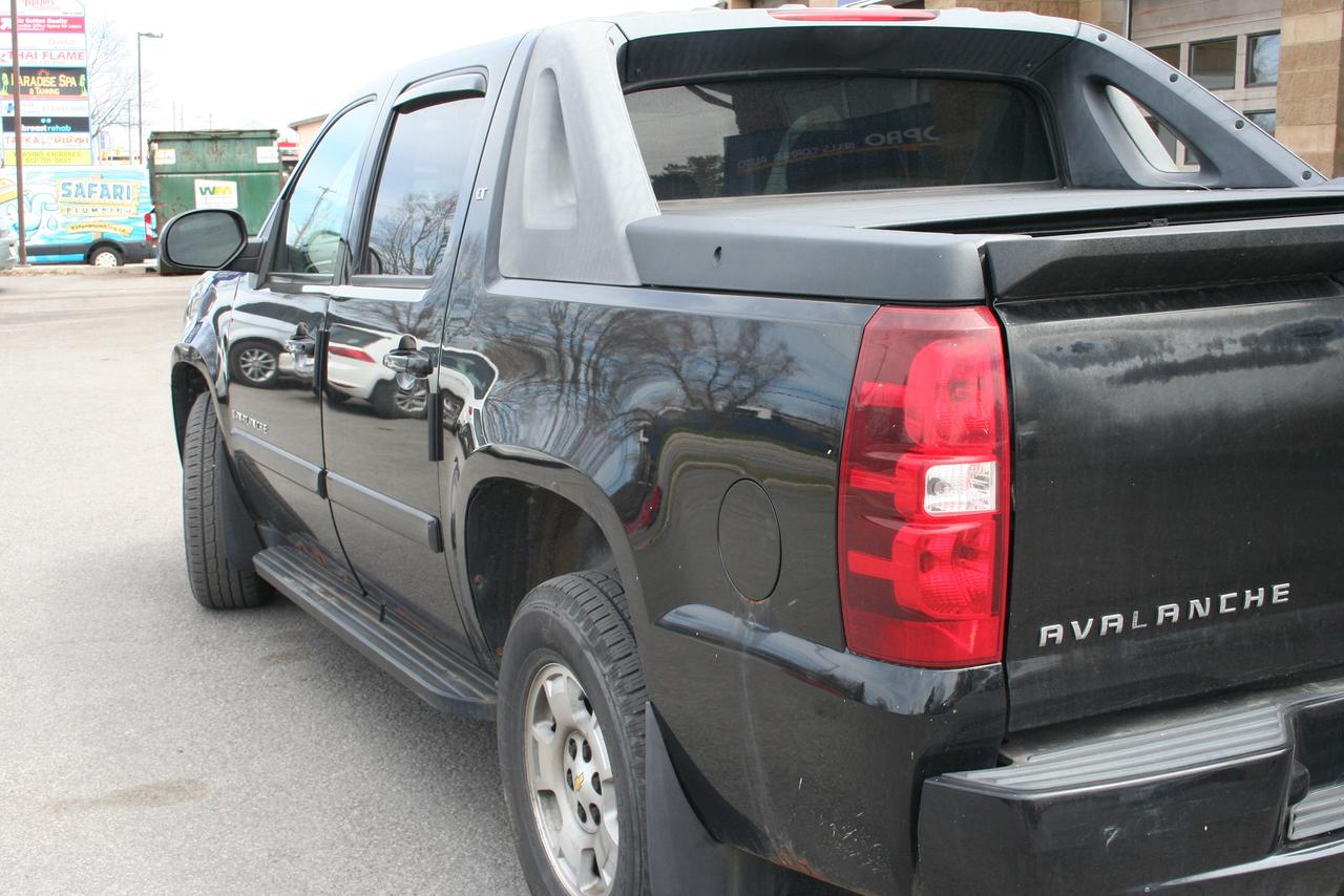 2007 Chevrolet Avalanche LT w/2LT Photo