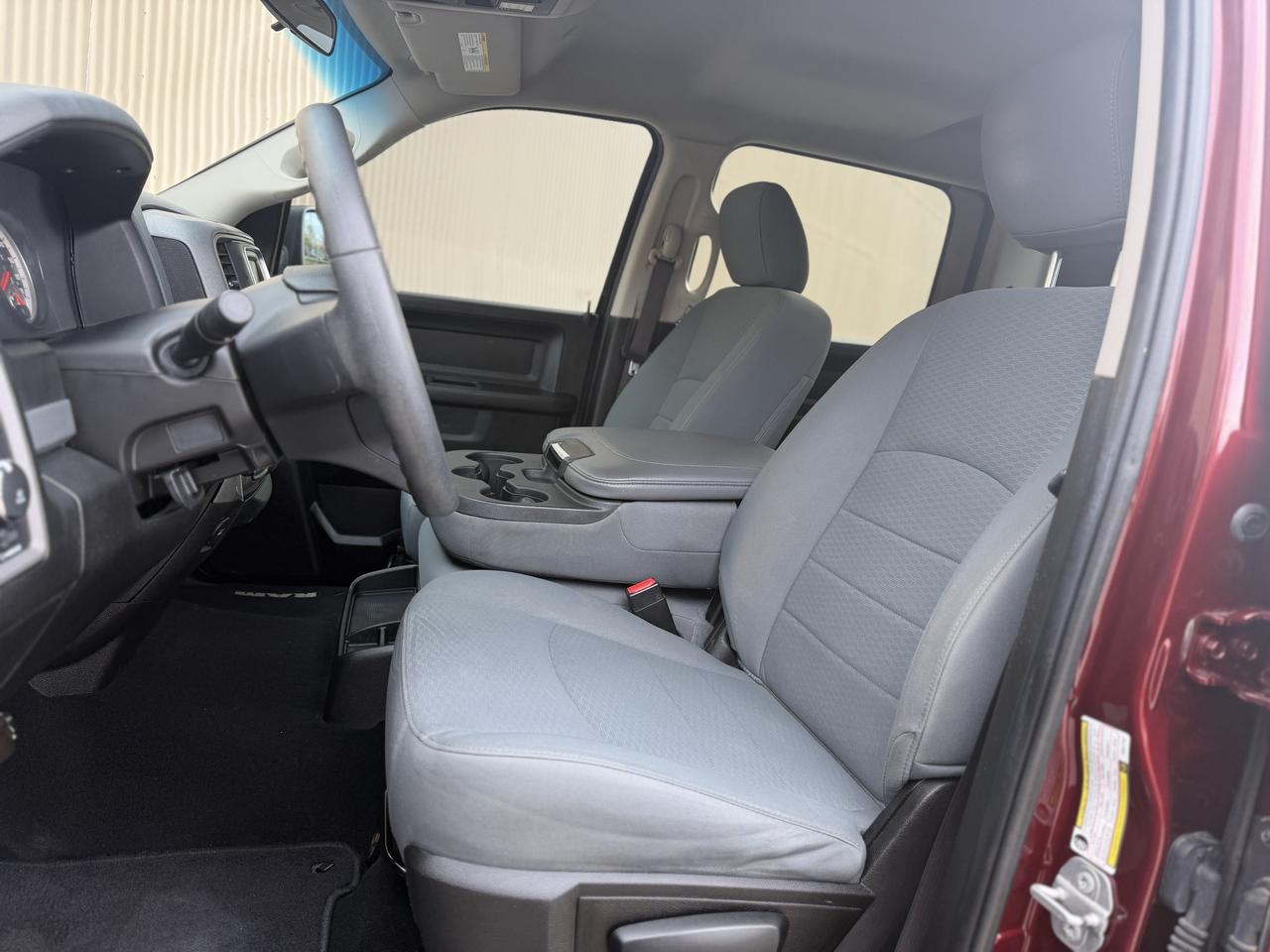 2019 RAM 1500 Classic EXPRESS Photo