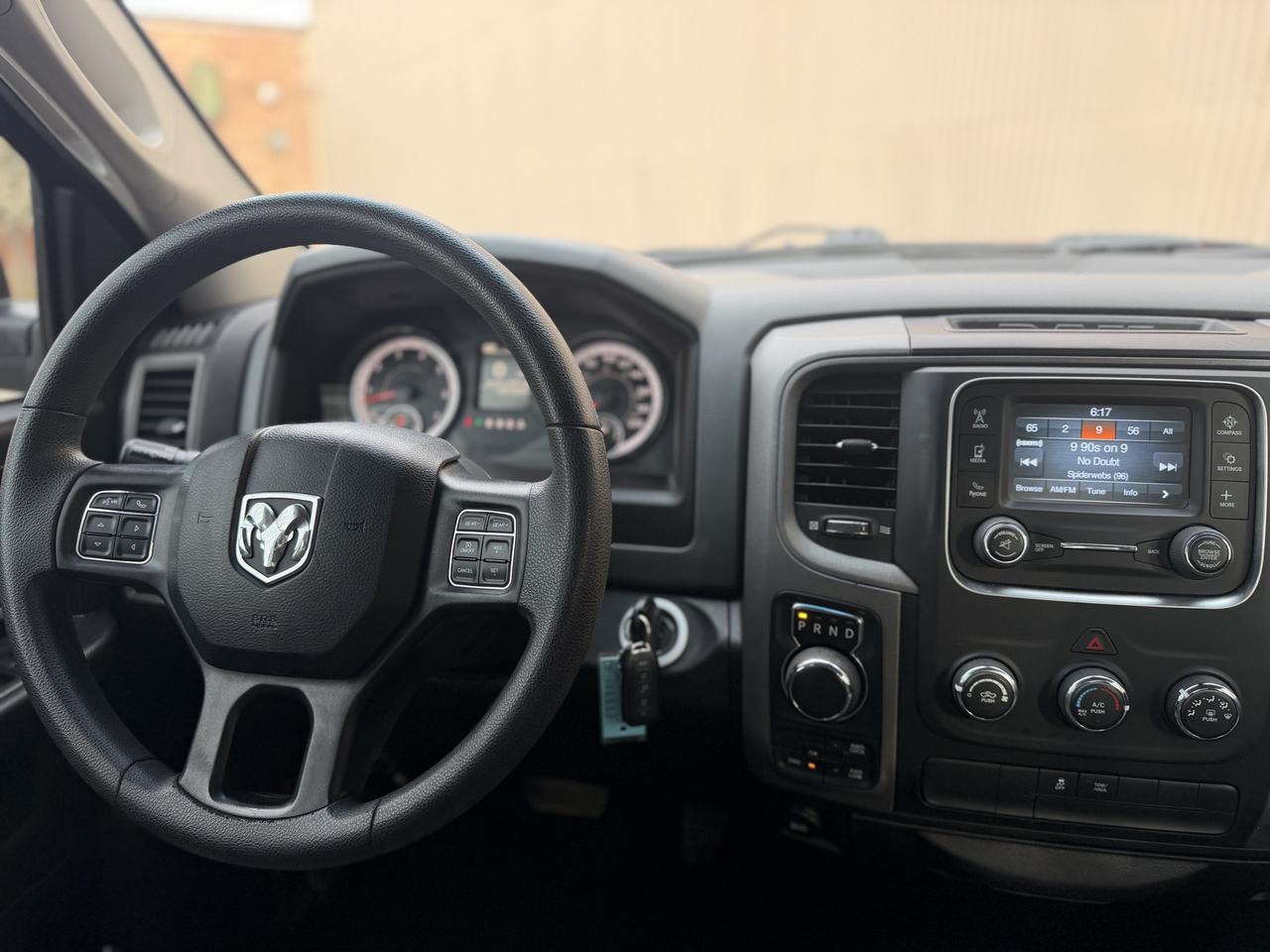 2019 RAM 1500 Classic EXPRESS Photo