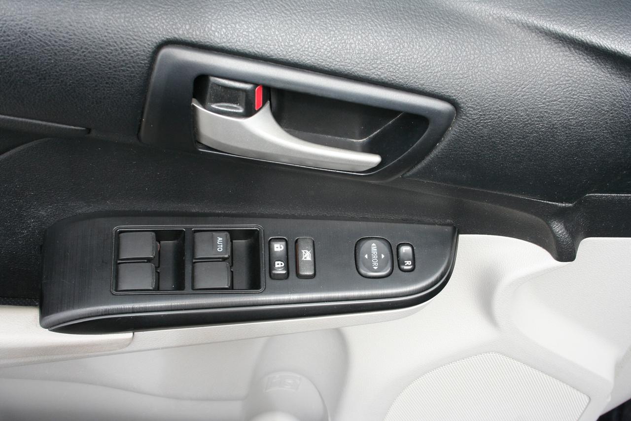 2014 Toyota Camry LE Photo