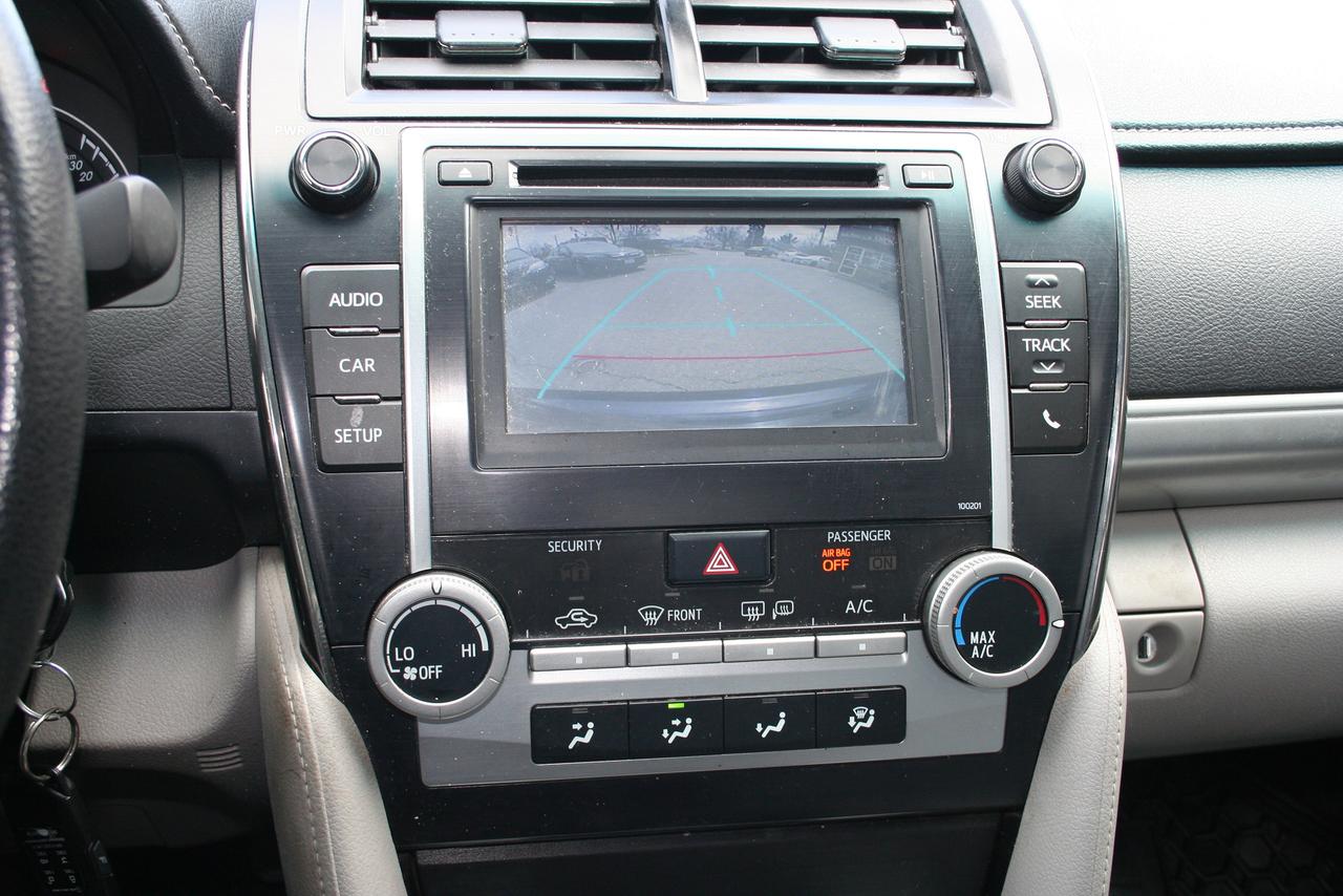 2014 Toyota Camry LE Photo