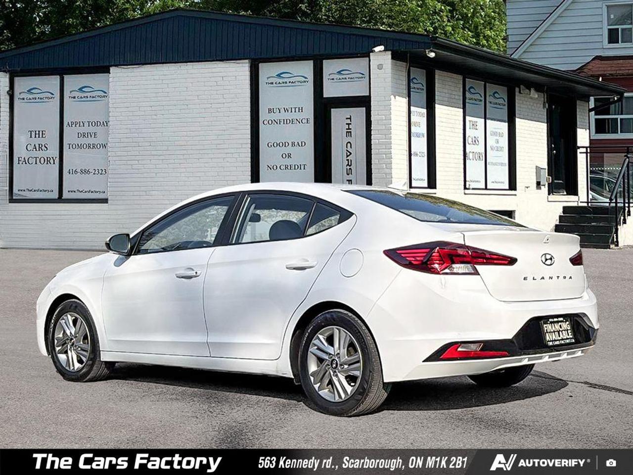 2020 Hyundai Elantra Preferred Apple CarPlay / Camera - No Accident! Photo