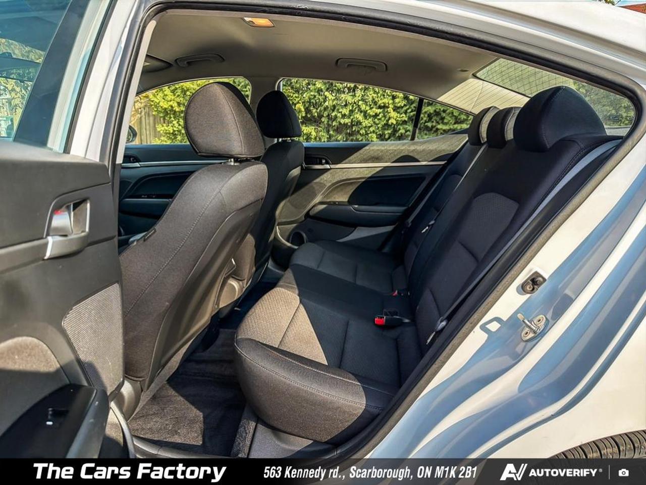 2020 Hyundai Elantra Preferred Apple CarPlay / Camera - No Accident! Photo