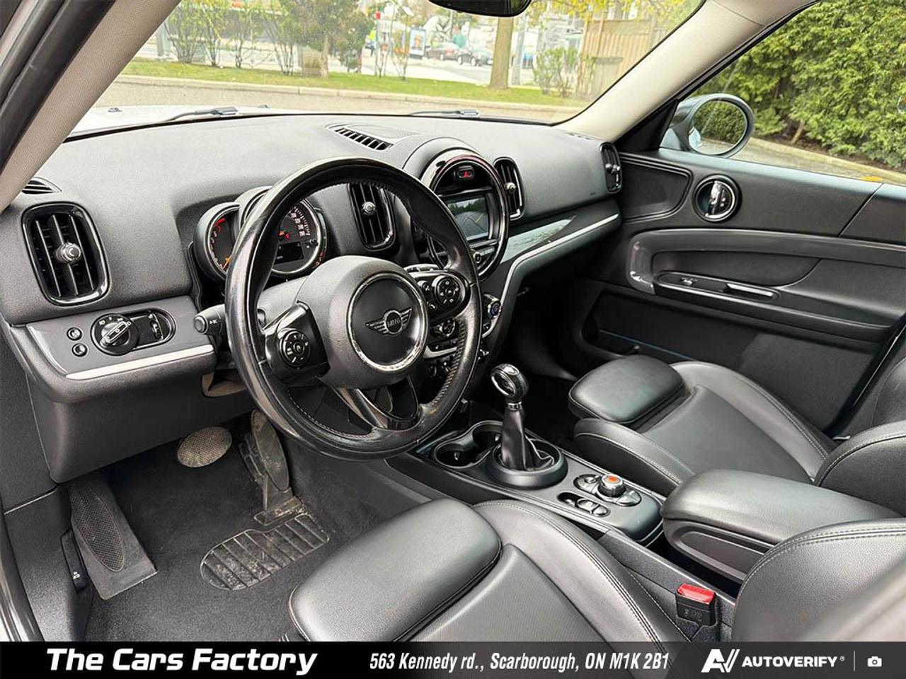 2019 MINI Countryman Cooper S ALL4 Camera / Leather / No Accident! Photo