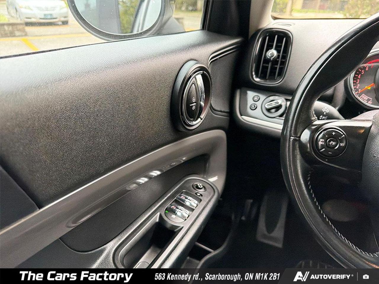 2019 MINI Countryman Cooper S ALL4 Camera / Leather / No Accident! Photo