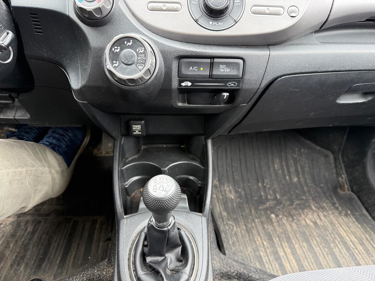 2009 Honda Fit 5DR HB MAN LX Photo
